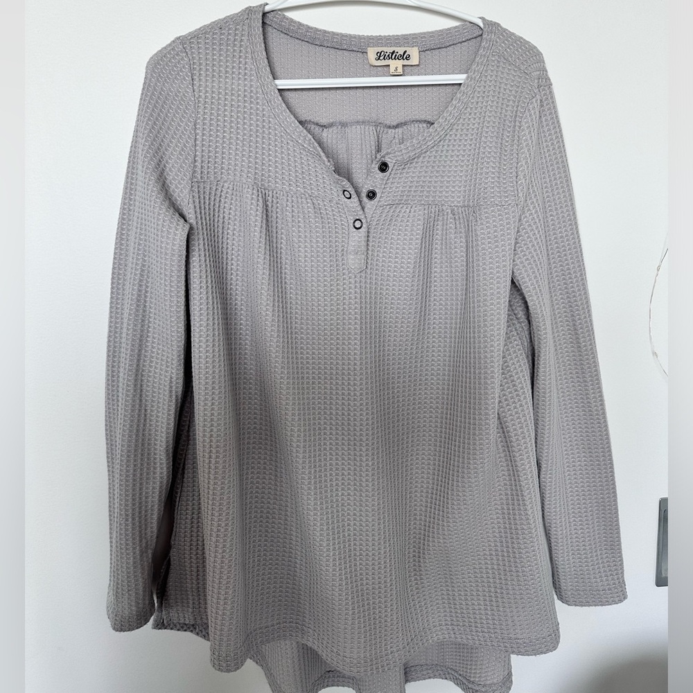 Listicle light gray waffle knit long sleeve shirt - size S